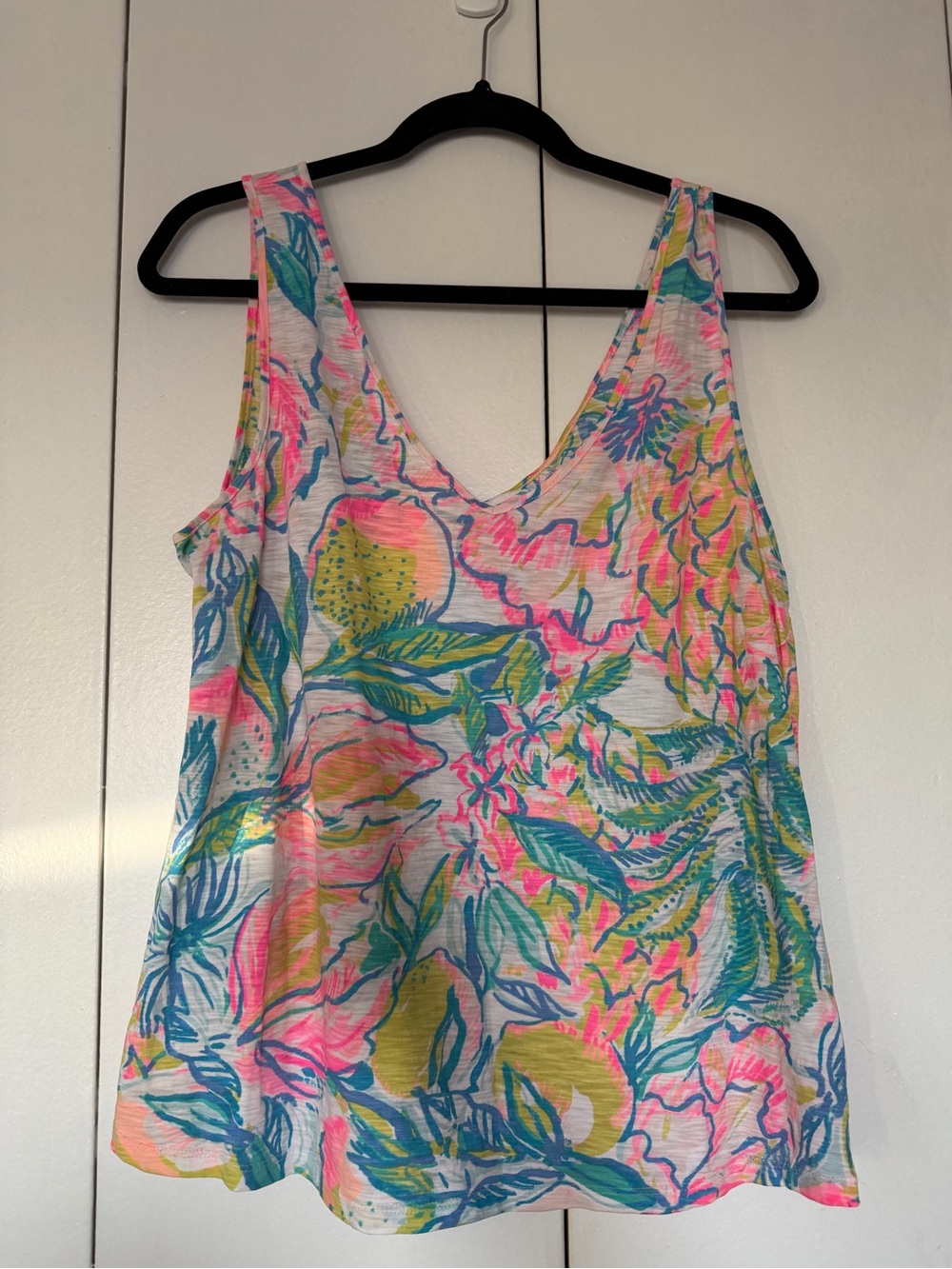 Lilly Pulitzer Pink Multi Floral V-Neck Tank
